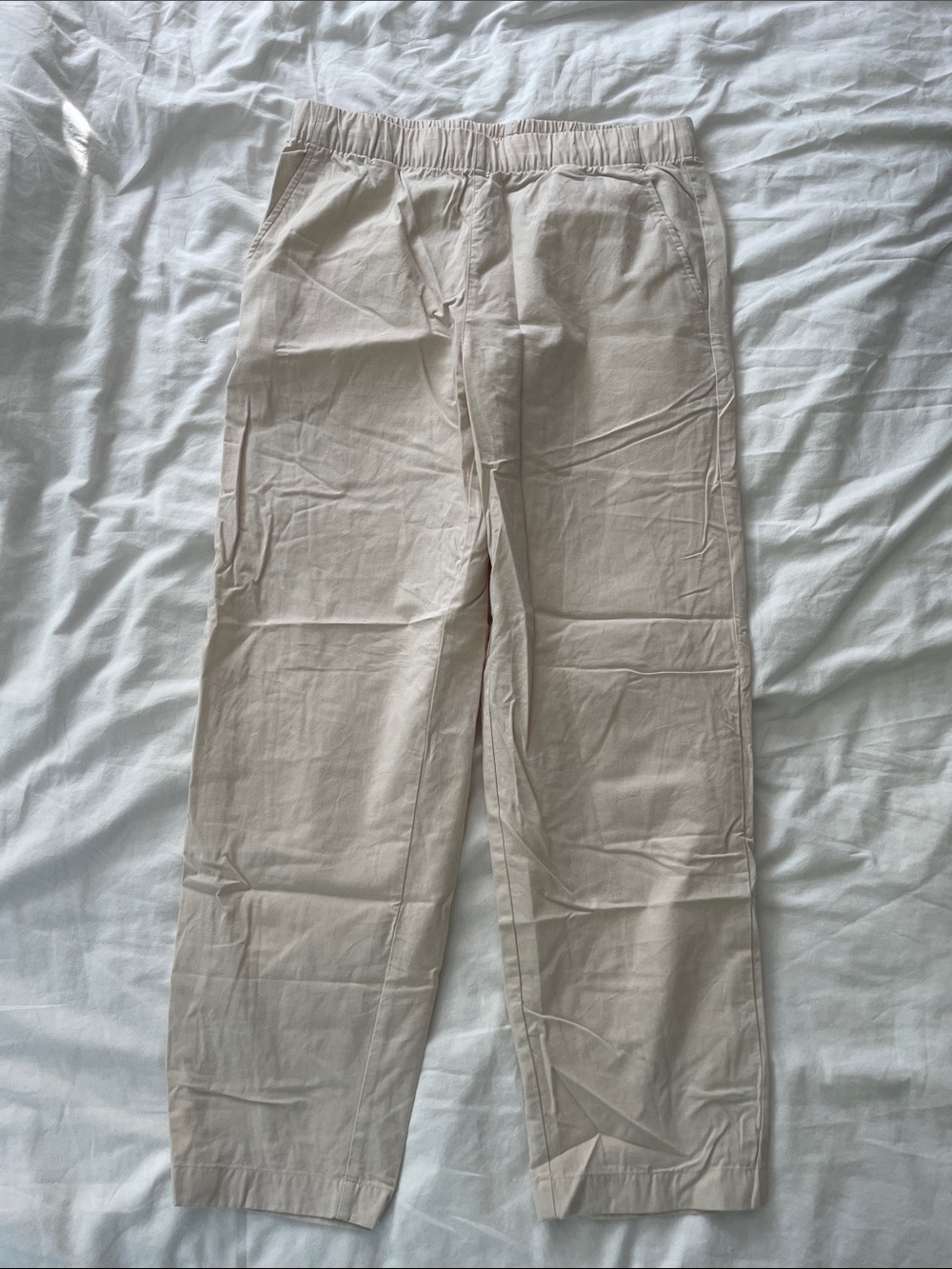 Uniqlo Women's Ankle-Length Cropped Pants in Light Beige
